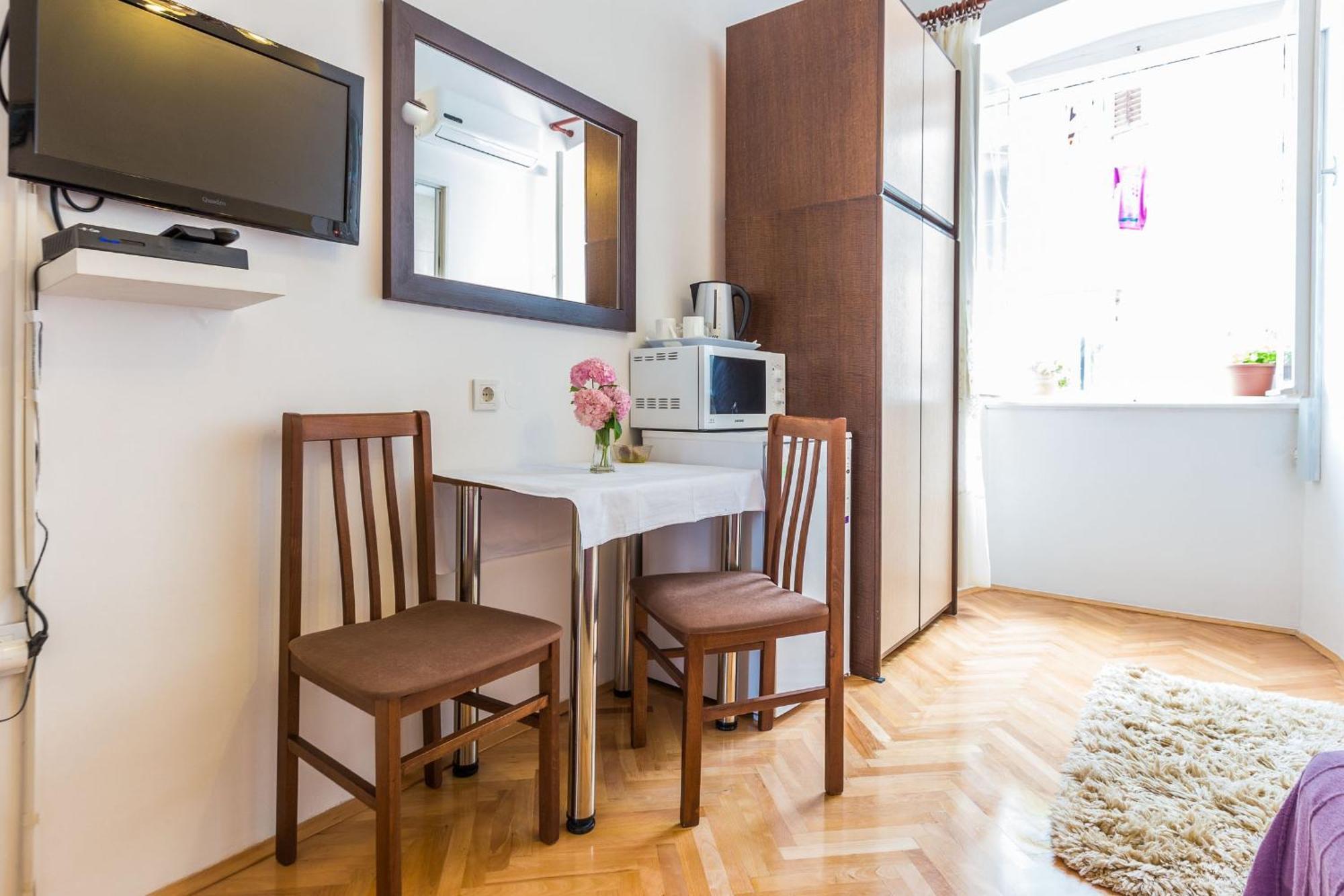 Mila Apartments In Old Town Centre Zadar Ruang foto